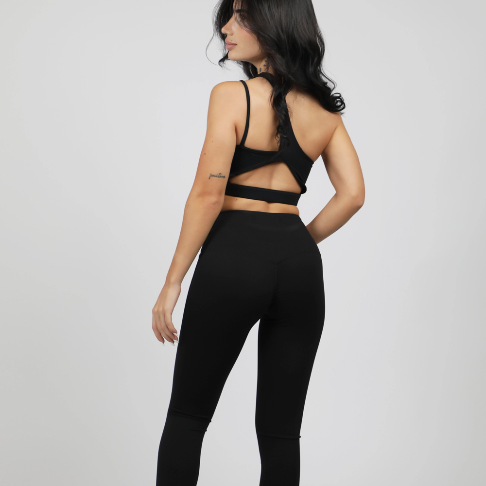 Black Seamless Yoga Suit